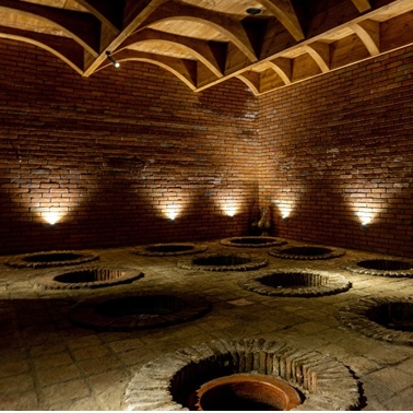 43 東欧の眠れる巨人！ジョージアワインと「クヴェヴリ」の魅力